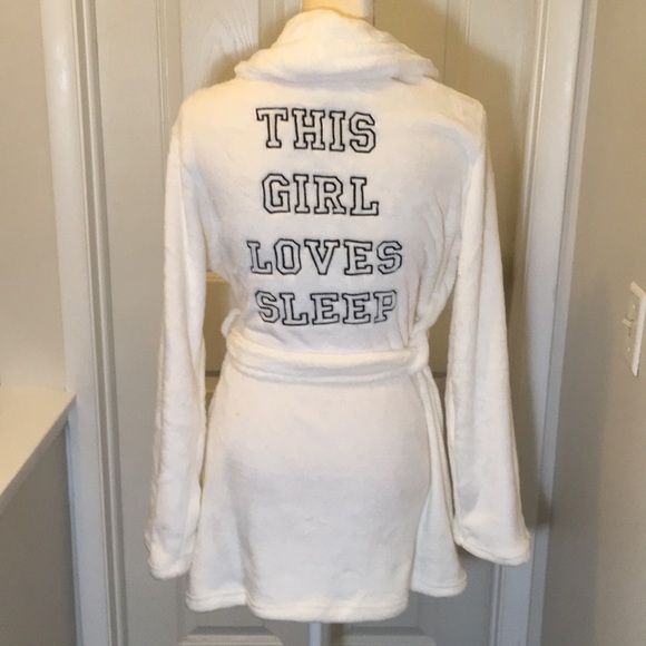Other - Plush Women’s Bathrobe NWT